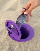 Schowek plażowy zakopywany w piasku – zamykany i z miejscem na airtag