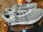 Buty do treningu marki Under Armour 