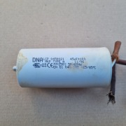 KONDENSATOR ROZRUCHOWY MKP 45uF / 250V