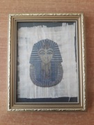 Papirus egipski w złotej ramce