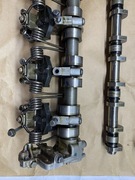 Używane wałki rozrządu 1.6 5FW (numer 450428850) – komplet z dźwigienkami