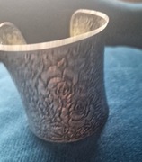 Bransoleta szeroka z pięknym wzorem.