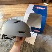 kask rowerowy męski damski abus M 54-58 cm lekko regulowany scraper 3.0