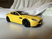 Samochód model Aston Martin V12 Vantage S 1:24