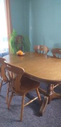 Stół rozkładany z 4 krzesłami