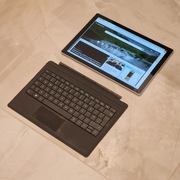 Tablet Microsoft Surface 6 Pro + Klawiatura + Zasilacz