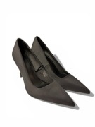 Wyjątkowe nowoczesne szpilki Bershka klasyka i elegancja rozmiar 38