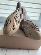 Yeezy Foam Runner CLAY TAUPE r. 44.5