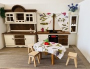 Ręcznie robione mebelki dla dziewczynek 