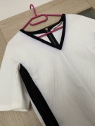 Elegandzka beżowo czarna bluzka na krótki rękaw Reserved M /38