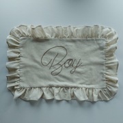 Poszewka lniana z haftem 