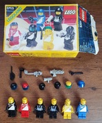 6703 Space minifigures.