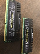 RAM Corsair Vengeance 16GB (2x8)