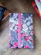 Otulacz na książki. Etui. Okładka.