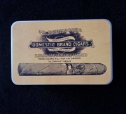 Metalowe Pudełko Red Dead Redemption 2 Dr. Hawthorne's Cigars Vintage