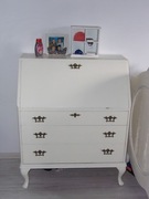 biurko typu sekretera