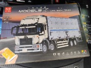 Mould King 13139 wing body truck