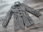 Płaszczyk dla dziewczynki w wieku 4-5 lat