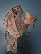 Cienki szalik nowy bez metki wzór patchwork kolory szary z rudym /ceglanym