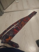 2 krawaty jak na zdjęciu proszę przy zakupie poinformować który kolor