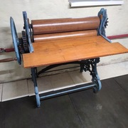 Stary niemiecki magiel Triumph. Odbiór osobisty.