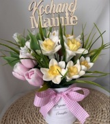 Bukiet kwiatów mydlanych na Dzień Matki flower box