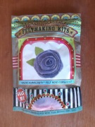 Zestaw do filcowania na mokro | Gillian Gladrag - broszka - fioletowa róża