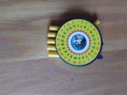 Kaczor Donald strzałki szpiega