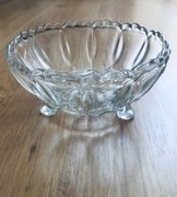 Kryształowa misa, bombonierka, szklana na nóżkach.