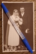 FOTOGRAFIA Młoda Para ślubne welon bukiet rękawiczki Ostrów Wlkp. ? ~1925
