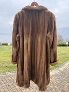 Futro z lisa rudego rozkloszowanych