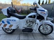 Policyjny motor na akumulator