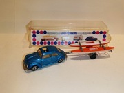 MAJORETTE VOLKSWAGEN 1302+PRZYCZEPA Z KAJAKAMI