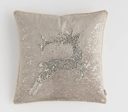 Świąteczna poszewka z reniferem home&you haftowana beżowa elegancka złota