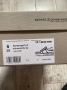 Czarne sneakersy Kennel Schmenger, rozmiar 39