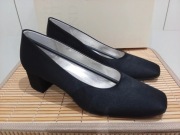 czarne welurowe czółenka marki Högl roz. 37 wkładka 24 cm nowe