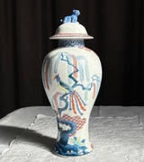 Wazon amfora z pokrywą polichromia w stylu Kakiemon/Imari foo pies 31 cm
