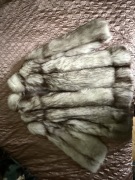 Kurtka z lisa srebrnego