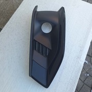 Oryginalna KRATKA ZDERZAKA AUDI A4 B9 Halogen LEWY PRZÓD 8W0807681AK