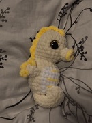 konik morski na szydełku pluszak maskotka amigurumi rękodzieło  