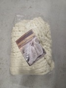 KOC Z DZIANINY 120 X 120 ECRU NARZUTA SZENILOWA PLECIONA MIĘKKA GRUBA