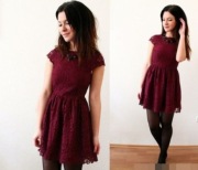 H&M koronkowa sukienka bordo 