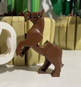 LEGO koń z ruchomymi nogami ciemny brąz 10352c01pb08
