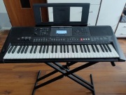 Keyboard  Yamaha psrE 463