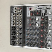 MIKSER BEHRINER HENYX QX1202USB