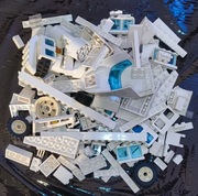 260g mix oryginalnych klocków LEGO - biały + minifigurka