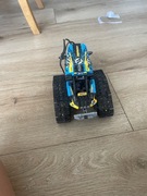 LEGO Technic 42095 Sterowana Wyścigówka Kaskaderska