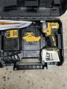 Zakrętarka dewalt dcf 887