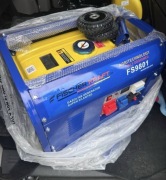 Agregat prądotwórczy dane: 7,2 kWh 400V z 4 suwowym silnikiem 3 FAZY 230V 