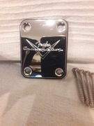 Neck plate, płytka do przykręcania, mocowania gryfu gitary z logo Fender